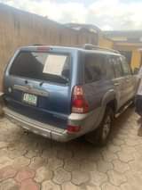 A picture of Toyota 4runner