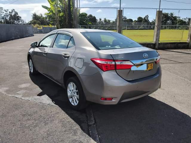 used toyota corolla