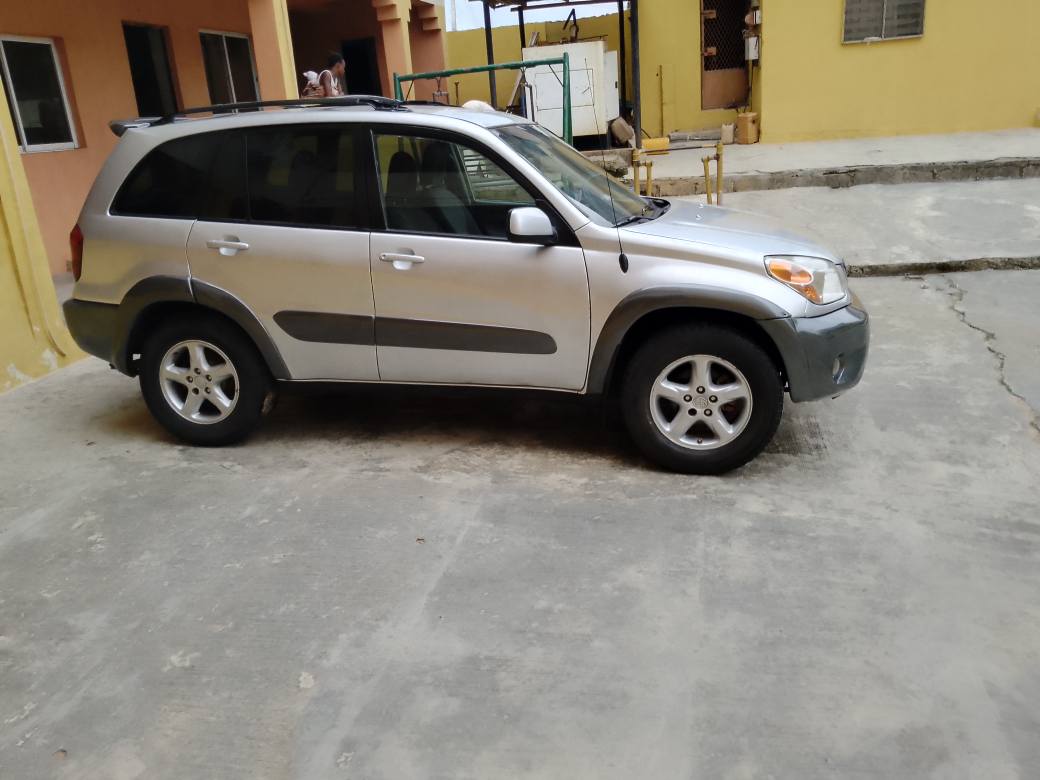 A picture of Toyota RAV4 09041768386