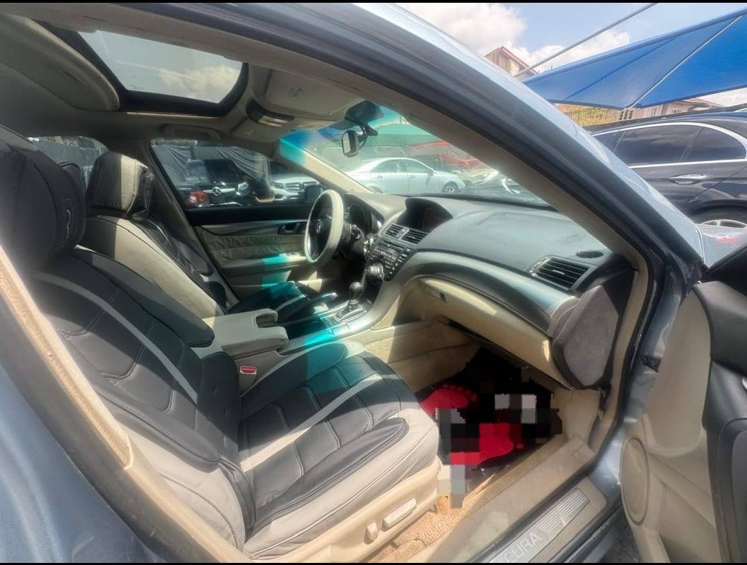 A picture of Acura TL