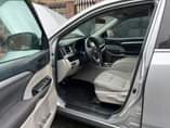 A picture of 2014 TOYOTA HIGHLANDER FULLEST OPTION NEW ENTRY DIRECT TOKS Accident