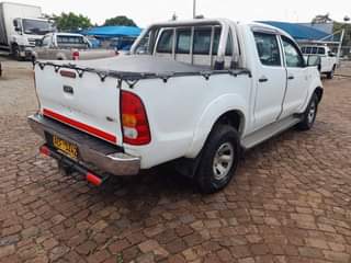 used toyota hilux