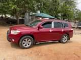 A picture of 4.8m 2009 Toyota Highlander. Nig used. Good engine without repair