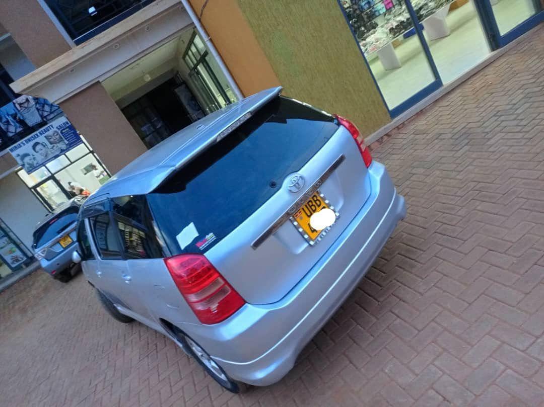 A picture of TOYOTA WISH