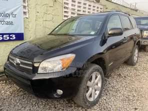 A picture of Distress and Urgent Sale Nigerian used 2007 Toyota Rav 4