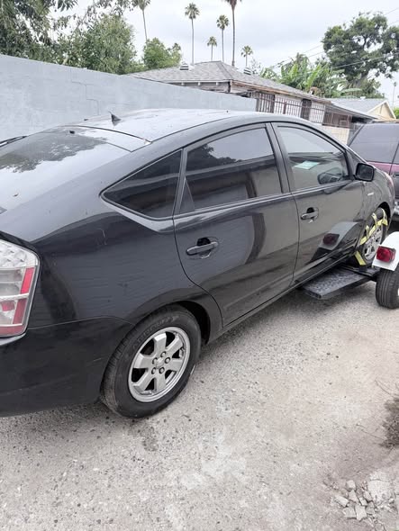 A picture of 2008 Toyota prius