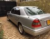 A picture of Mercedes bens C200