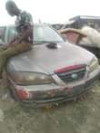A picture of 04 Hyundai Elantra