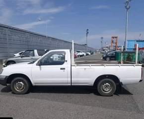 A picture of Tokunbo Toyota Nissan datsun The vehicle price is 1 000