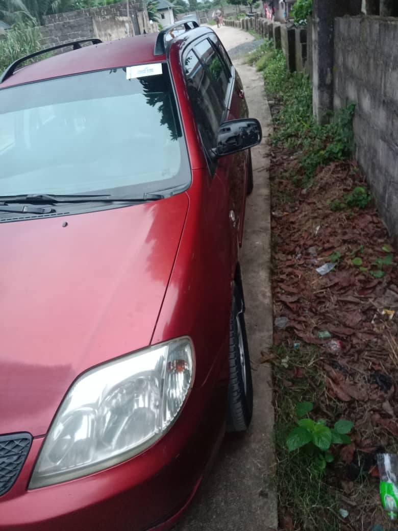 A picture of Toyota Corolla 2005 Wagon
