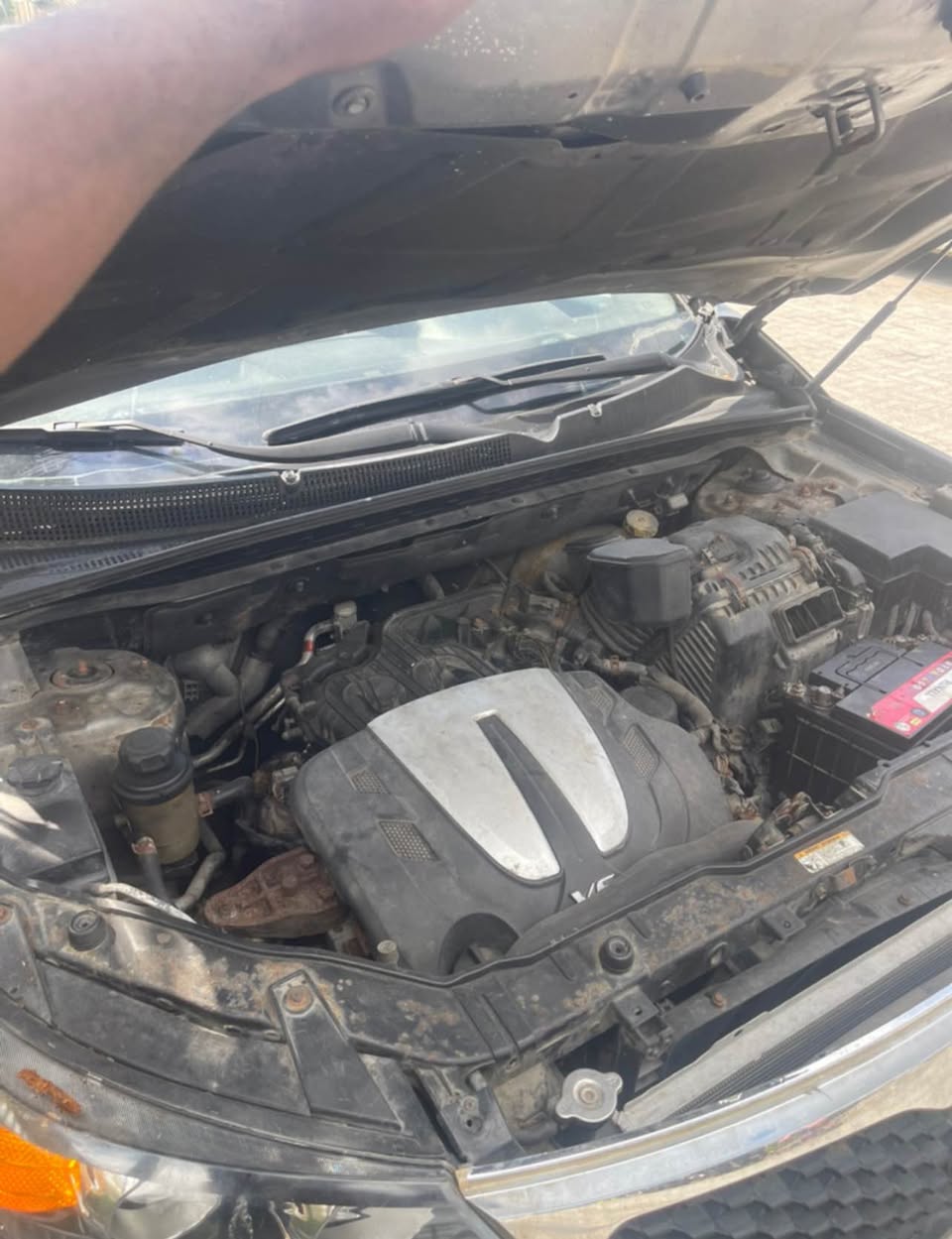 A picture of 2012 Kia sorento bought as Brandnew very clean