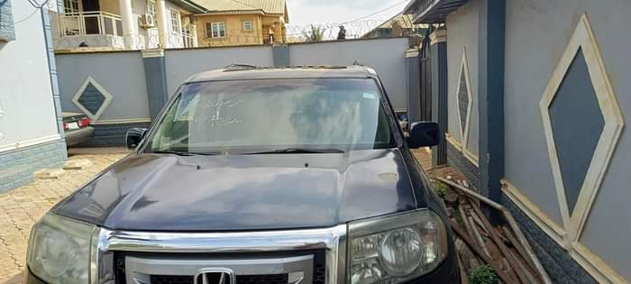 A picture of Neatly used 2009 Honda Pilot 08141617024