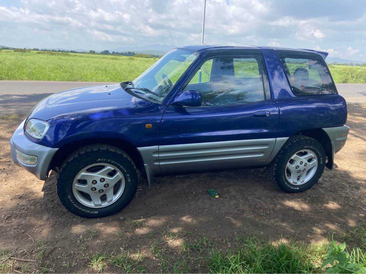 A picture of Rav4 for sale