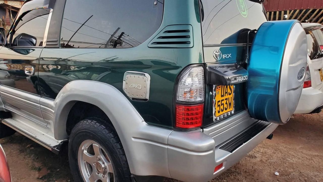 A picture of 2001 Toyota 2001