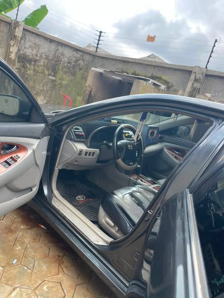 A picture of 2008 toyota camry
