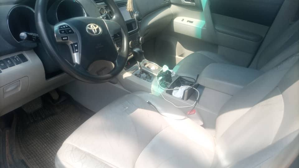 A picture of Toyota Highlander 013