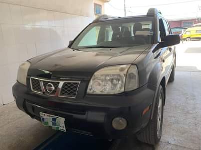 A picture of Nissan xtrail 2006 toks standard registered 0906610730 