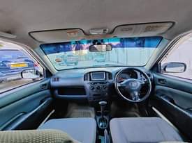 A picture of TOYOTA SUCCEED