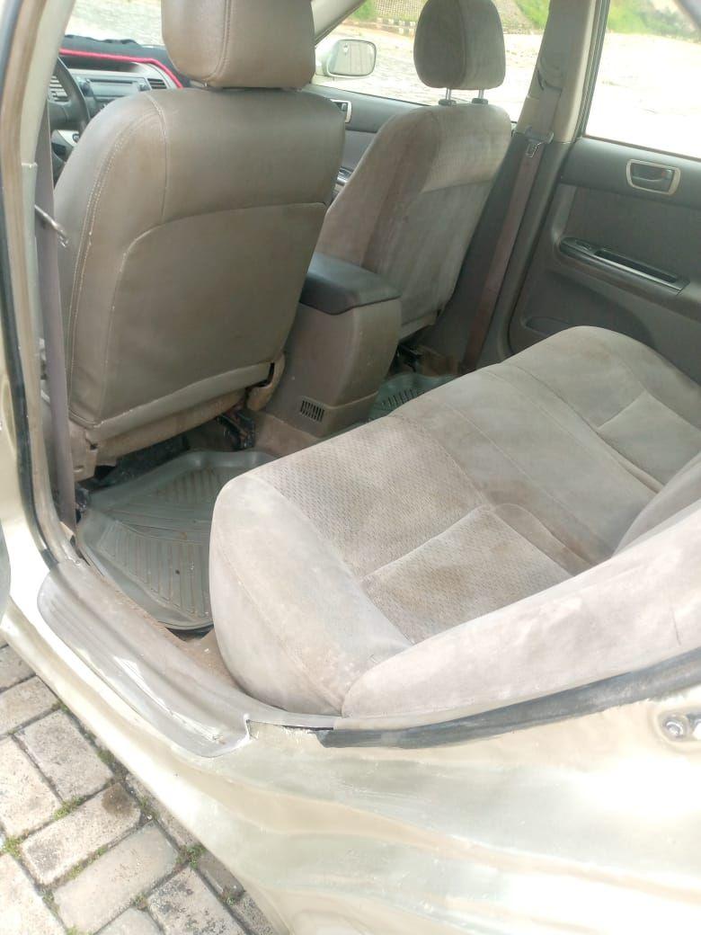 A picture of 2010 Toyota camry