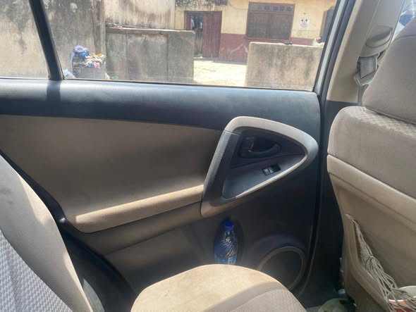 A picture of 2007 Toyota Rav4