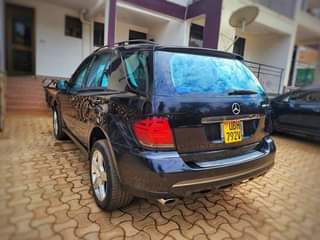 A picture of 2010 Mercedes Benz 4matic