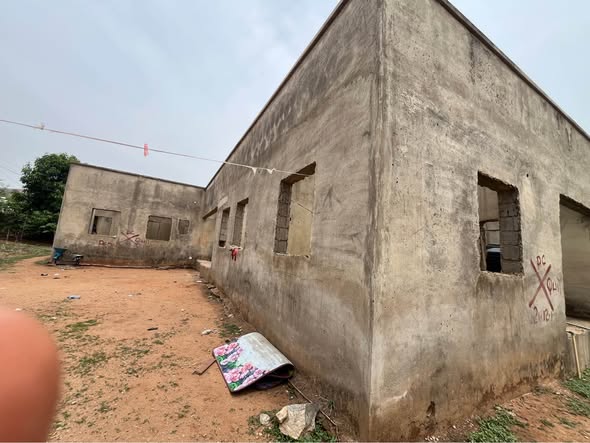 A picture of 1000 SQM LAND WITH TWO BUILDINGS GOING FOR 36M