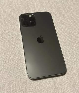 A picture of Apple IPhone XR 13pro. 64gb Gray Unlocked CDMA GSM CA