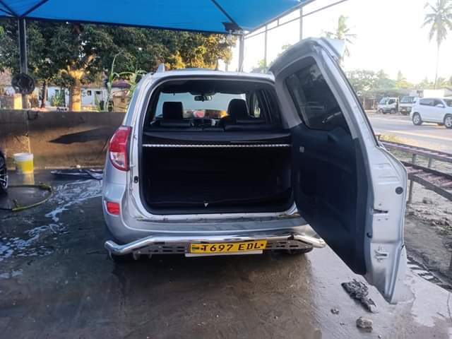 A picture of Rav4 miss Tz