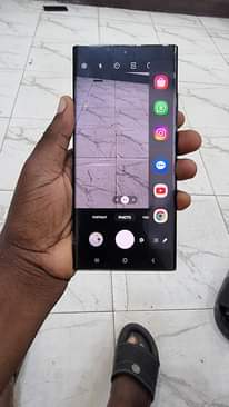 A picture of Samsung note20 ultra 0654702411