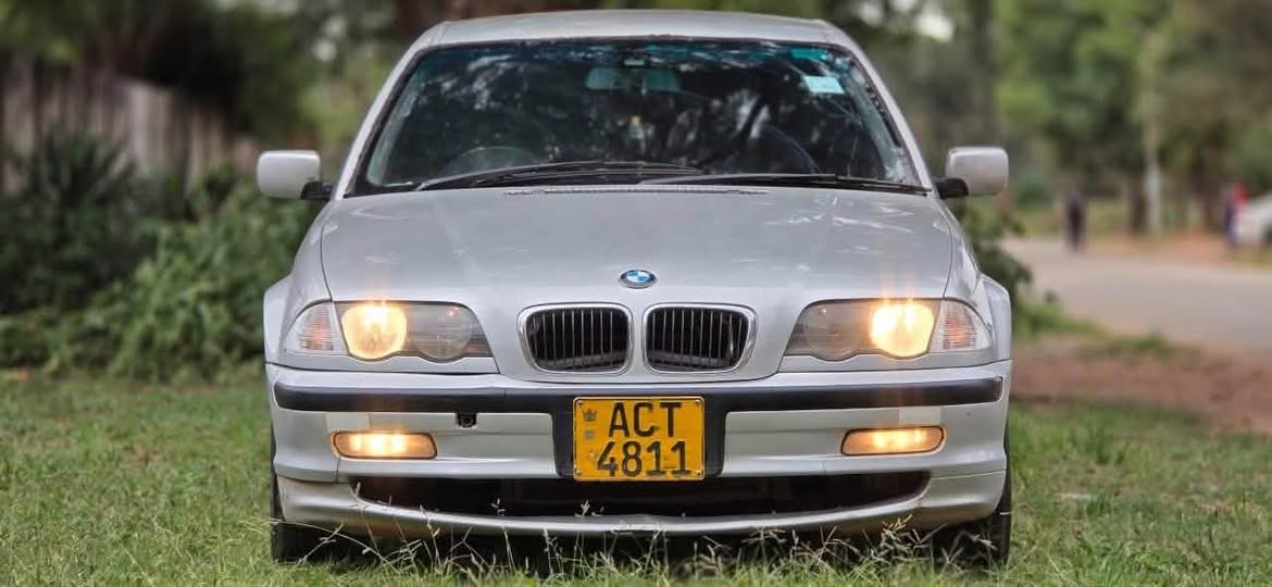 classifieds/cars bmw