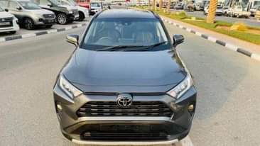 A picture of Rav4 2019