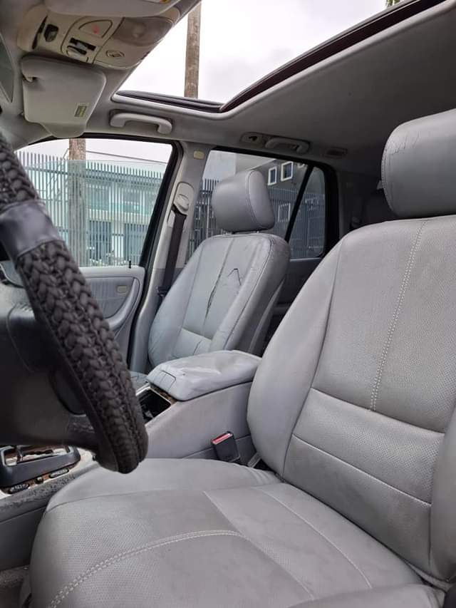 A picture of 2003 Mercedes Benz ML 350 Pure first body pan Untouched