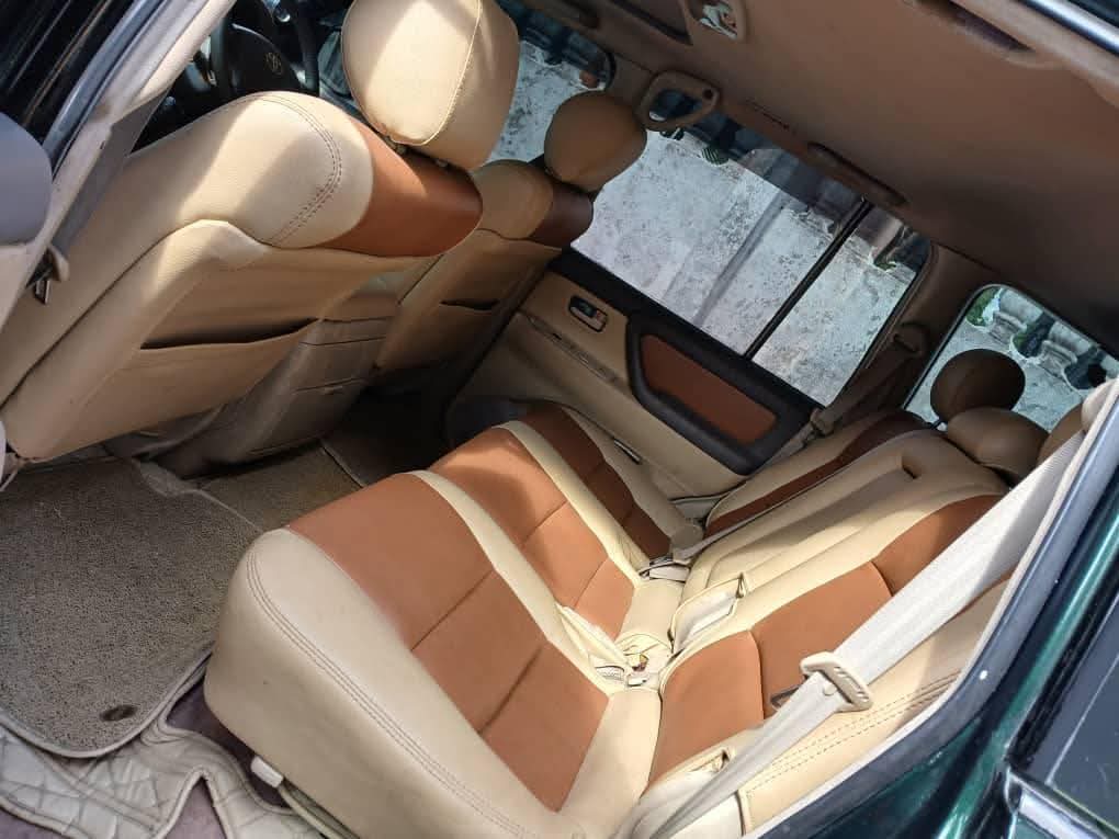 A picture of Land cruiser vx