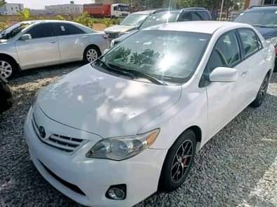 A picture of Toyota Corolla 2011 direct Belgium First body Engine sounds AC