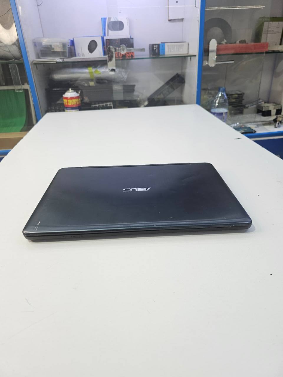 A picture of Asus x360