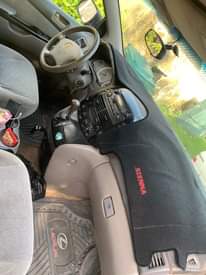 A picture of 2005 Toyota Sienna