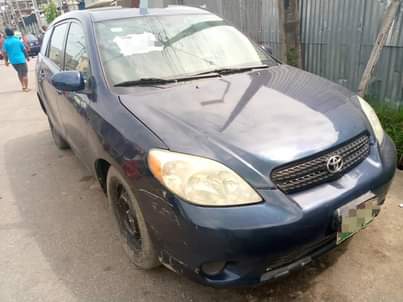 A picture of Toyota Matrix 05