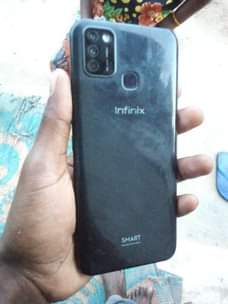 A picture of infinix smart5 gb32 ram2 betttery 5000