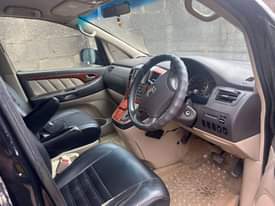 A picture of TOYOTA ALPHARD BEI 10m maongez CALL 0656989031