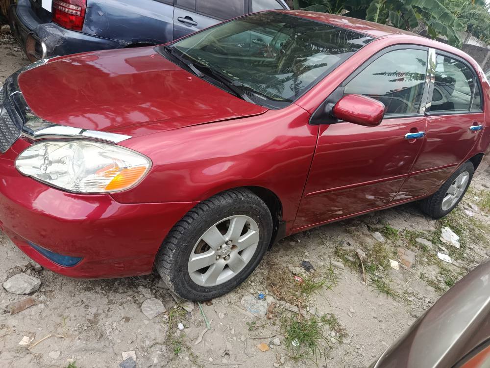 A picture of 2004 Toyota Corolla sharp Call me on 08036538811