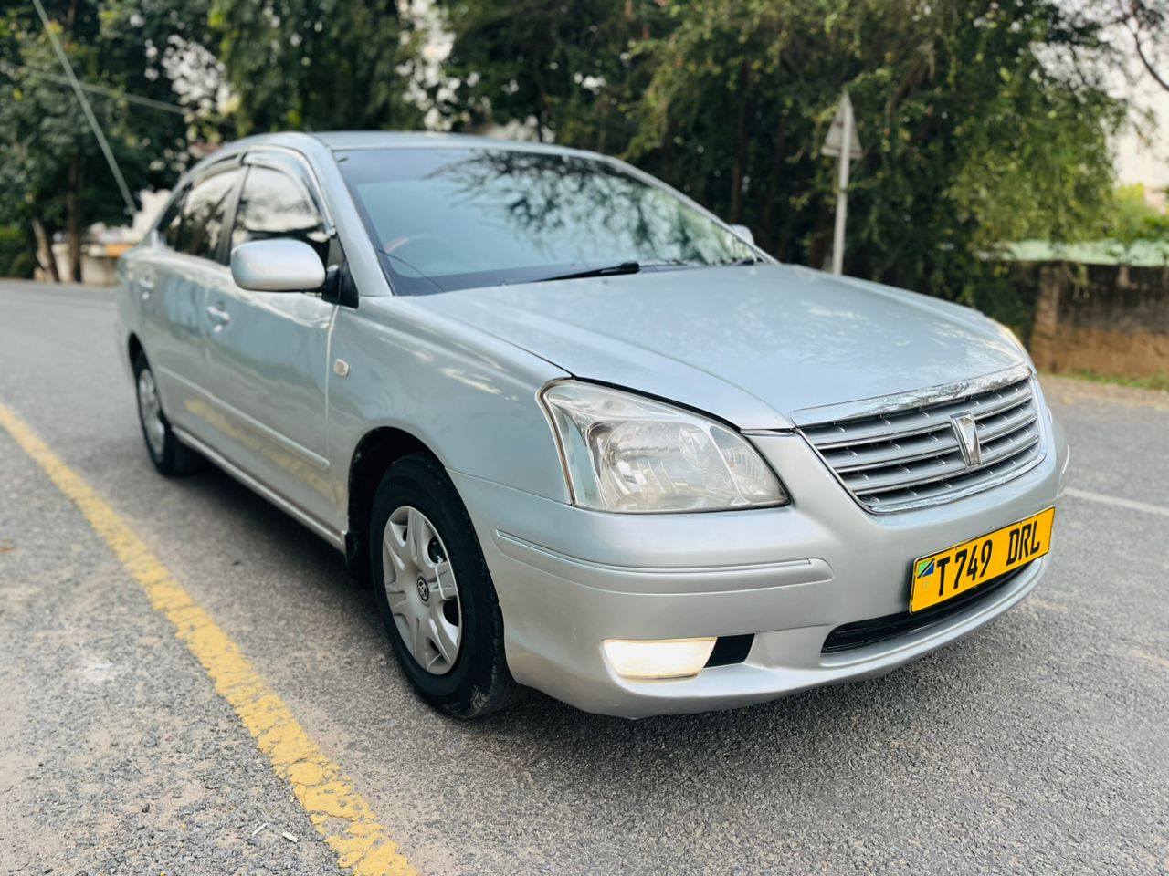 A picture of Toyota premio F