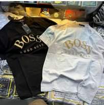 A picture of T shirt zamana kabsa jumla 12000 https chat.whatsapp.com Bok61PZSZOz32rW1ql2s0W