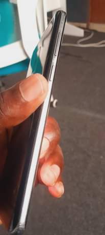 A picture of SAMSUNG S9 