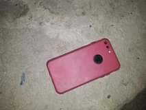 A picture of 7 plus plus hy hapo Inahitajika pesa tu 1800k Piga