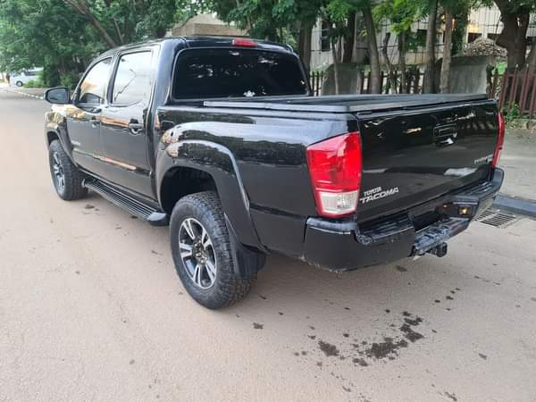 A picture of Foreign used upgraded to 2018 Tacoma Super sound price 17