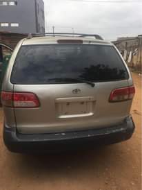 A picture of Toyota Sienna