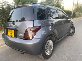 A picture of TOYOTA IST
