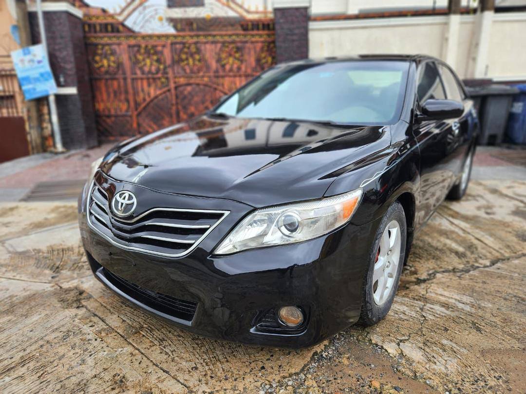 A picture of Urgent sale __08 09 Toyota Camry XLE Smooth engine _