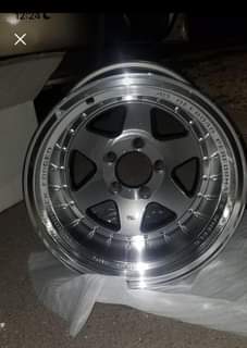 Infiniti B.