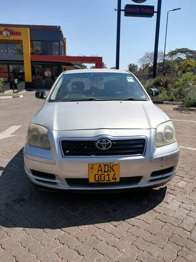 used toyota avensis